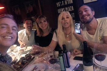 Allí, en la pantalla del