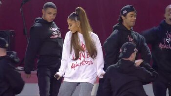 Ariana Grande realizó un concierto