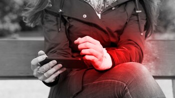 El aumento del uso de celulares deriva en un creciente número de pacientes (iStock)