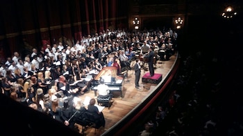 Concierto interreligioso en el Colón para evocar los 3 años del abrazo de las 3 religiones (26 de mayo de 2014)