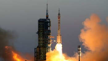 La lanzadera Larga Marcha 2F