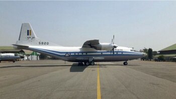 Un avión militar Y-8-200 F similar al que cayó en el Océano Índico (Reuters)