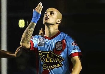 Darío Benedetto, en Arsenal de