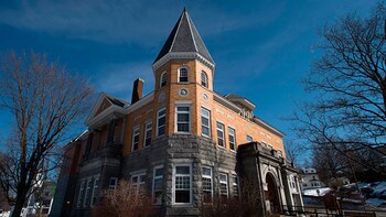 La casa se encuentra en