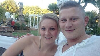 Edmondson y su prometida, Jenna