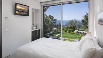 Posee 42.000 metros cuadrados