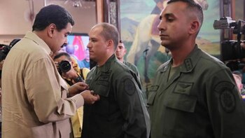 Maduro condecoró a efectivos de