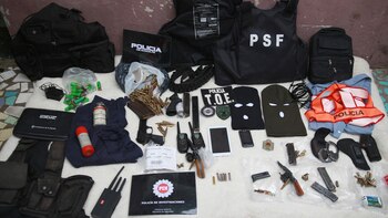 Parte del material incautado a