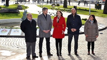 María Eugenia Vidal, junto a