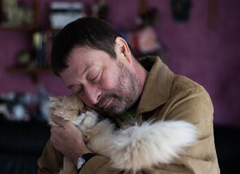 Peter Gutwasser en casa con