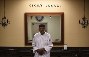 Cecil Exum dentro de la