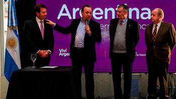 El ministro de Turismo de