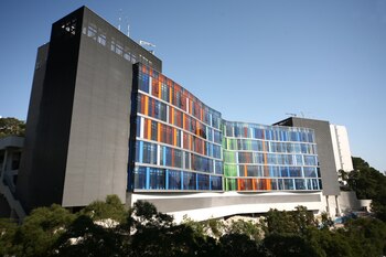 La prestigiosa escuela de negocios