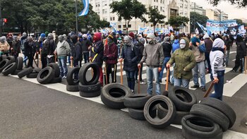 Los piqueteros con pañuelos que