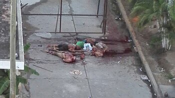 Entre los muertos habría personas