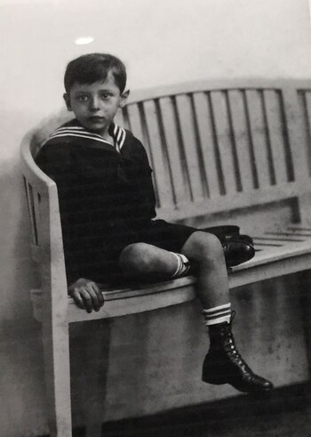Theodor, el hermano menor de Tom, murió ahogado a los 22 años. (La foto forma parte de la muestra de Documenta, en Kassel)