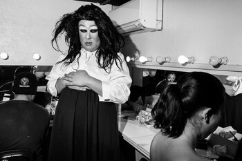 Chikako Relax en el camerino