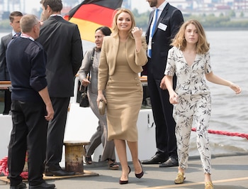 Angelica Rivera sorprendió con un conjunto de dos piezas’invernal’ (Photo byJorg Sarbach – Pool/Getty Images)