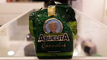 Yerba mate saborizada con hojas