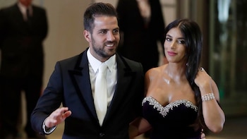 Daniella Semaan junto a su