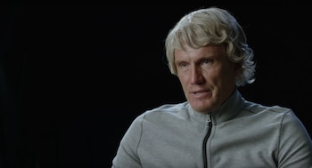 Dolph Lungren interpreta un ciclista