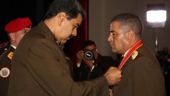 Bladimir Lugo, condecorado recientemente por