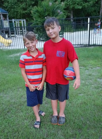 Stephen y Noah fueron separados