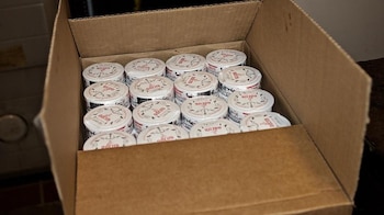 Una caja llena de cajitas