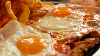 La milanesa, comida con carne