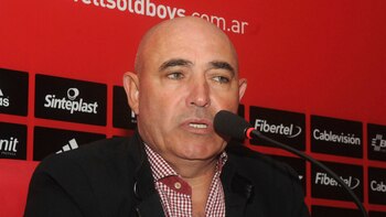 Juan Manuel Llop asumió en