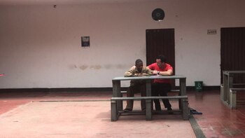 Agredido y agresor, juntos en