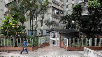 Uno de los edificios violentados por las fuerzas chavistas (Reuters)