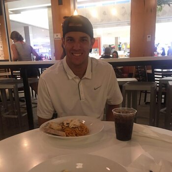 Nick Lutz recibió miles de