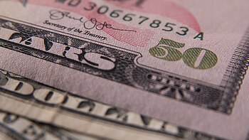 El dólar en bancos se