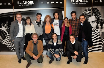 Elenco y productores de la