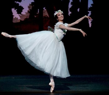 Ludmila Pagliero interpretando “La Sylphide”
