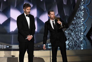 David Benioff (Izquierda) – AP