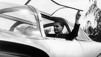 El Padre Alfred Anthony Juliano