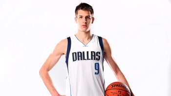 Brussino, con la casaca de Dallas Mavericks, de la NBA. También actuó en Atlanta Hawks (Tom Pennington/Getty Images)