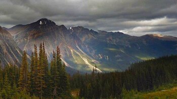FOTO 6: Montañas en el Parque Nacional de Jaspar, Canadá