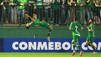 Chapecoense dejó afuera a Defensa