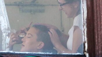 La actriz trabaja en un