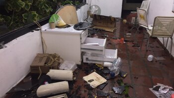 Destrozos en Terrazas del Ávila