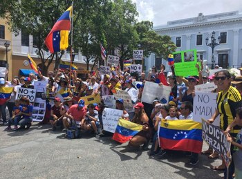 Venezolanos reunidos en Puerto Rico