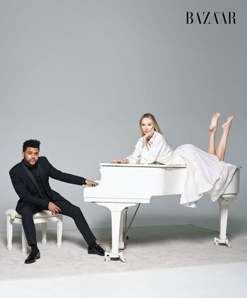 Abel Makkonen Tesfaye y Candice Swanepoel enfundados en piezas de Chanel
