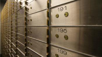 El servicio de cajas fuertes y bóvedas en Argentina estaba acaparado por los bancos y entidades financieras hasta hace pocos años cuando las empresas privadas llegaron para ofrecer sus servicios.