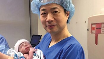 John Zhang es fotografiado el