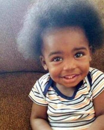 El pequeño Myles Hill apenas