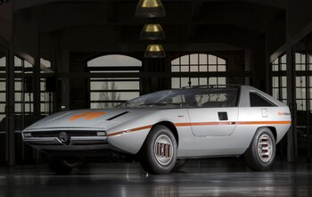 Del Alfa Romeo Caimano hay