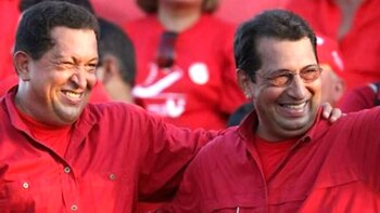 Adán, junto a su hermano